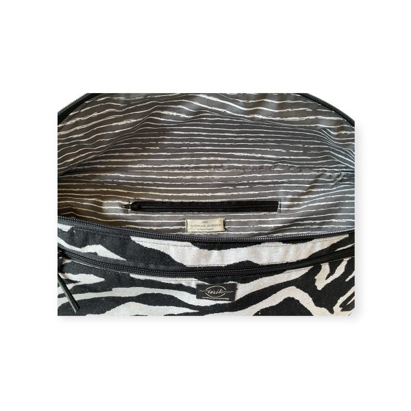 4 - ZEBRA black zipper large