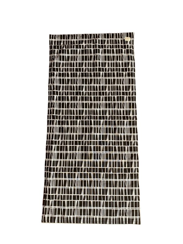 BlackCrackBeachTowel