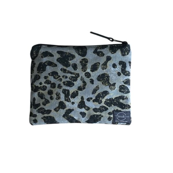 Χειροποίητο pouch XS Leopard Gold με χρυσό και μαύρο leopard μοτίβο – inik.gr