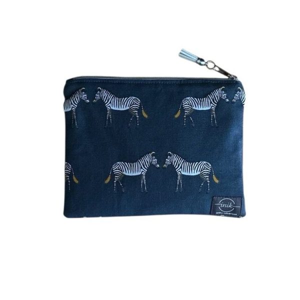 Χειροποίητο pouch XS με μοτίβο ζέβρας σε σκούρο μπλε ύφασμα – inik.gr.